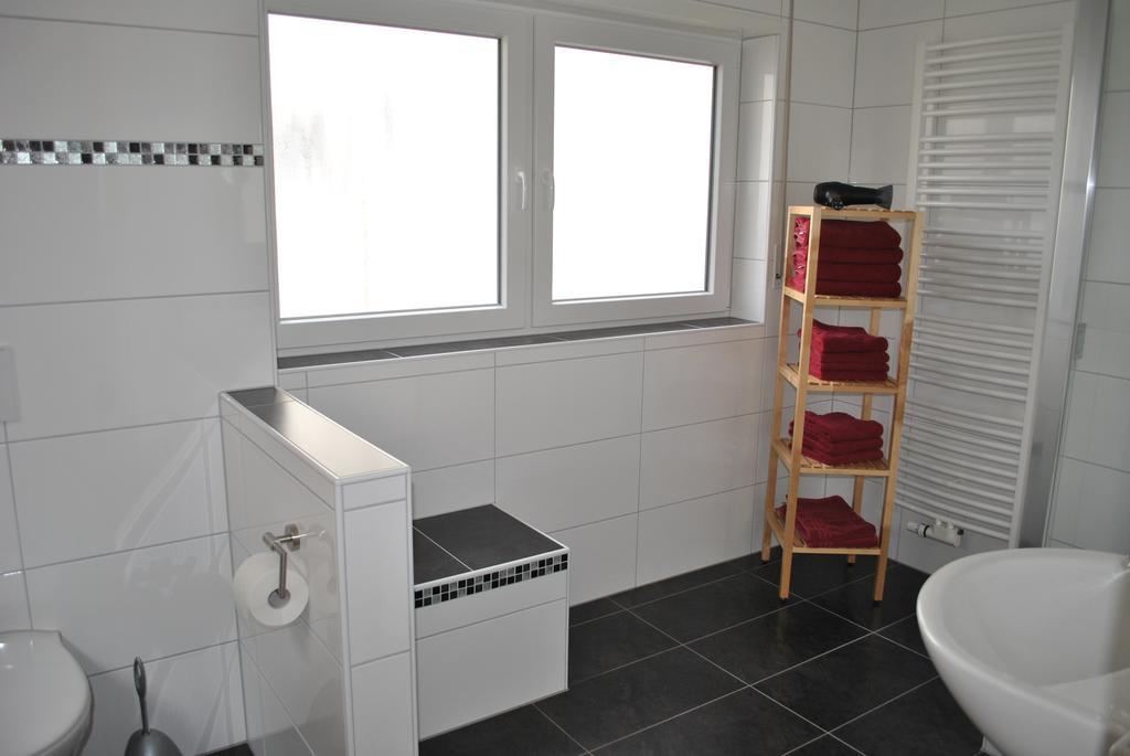 Ferienhaus Rauwolf Mit 2 Ferienwohnungen Roschbach Esterno foto